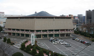 福岡市民会館
